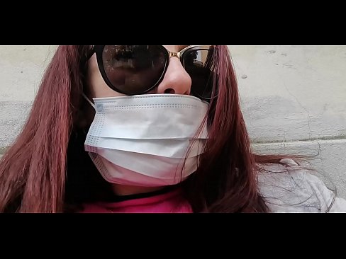 ❤️ Nicoletta hefnir sín á nágranna sínum og pissar í bílskúrinn hans (sérstök Covid19 ítalsk sóttkví) ☑ Fallegt klám á is.robosexshop.ru ❌️❤